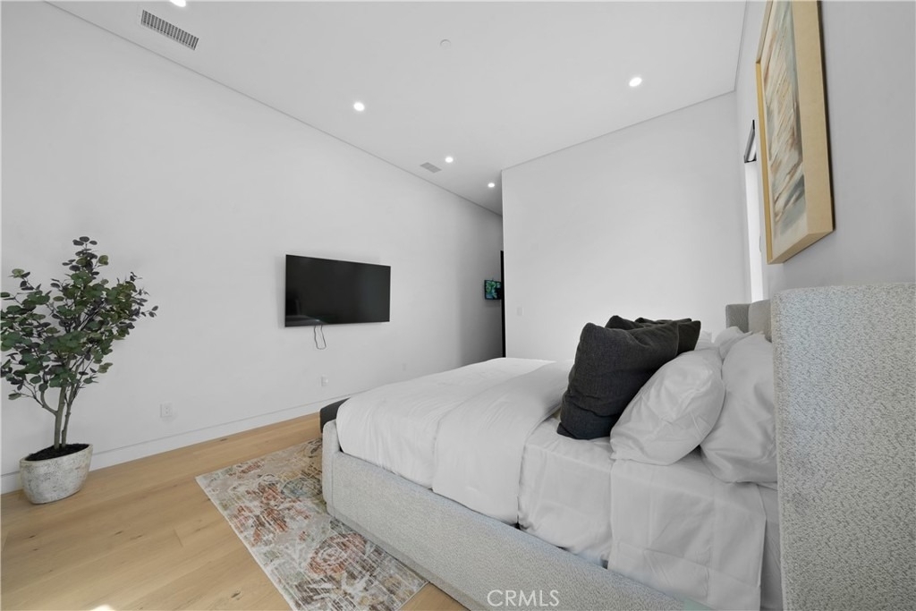 12507 Miranda - Photo 37