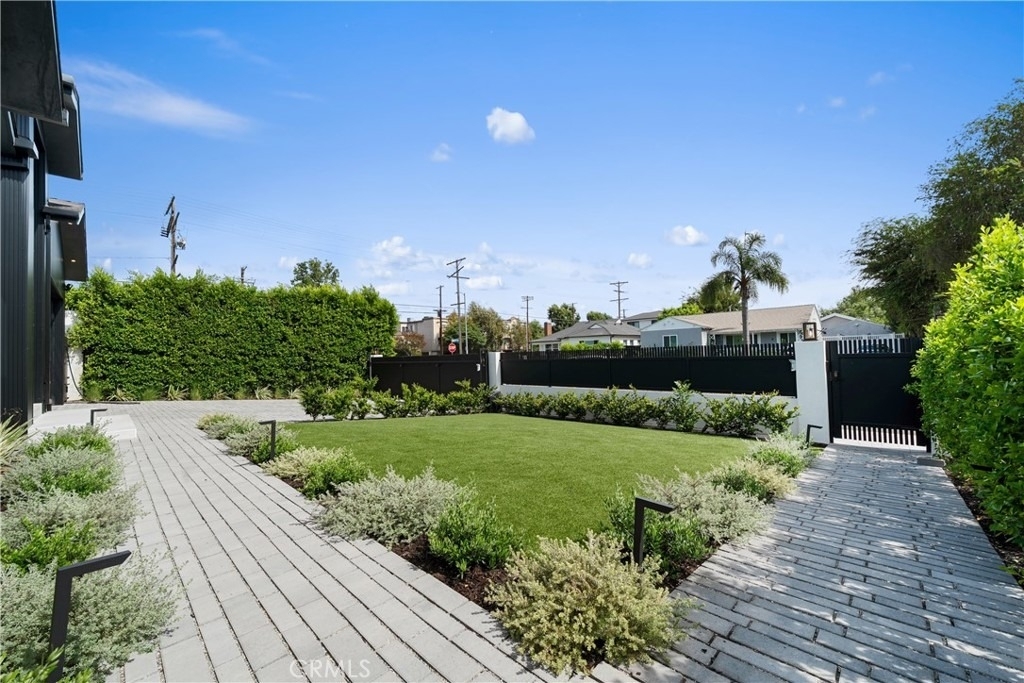12507 Miranda - Photo 10
