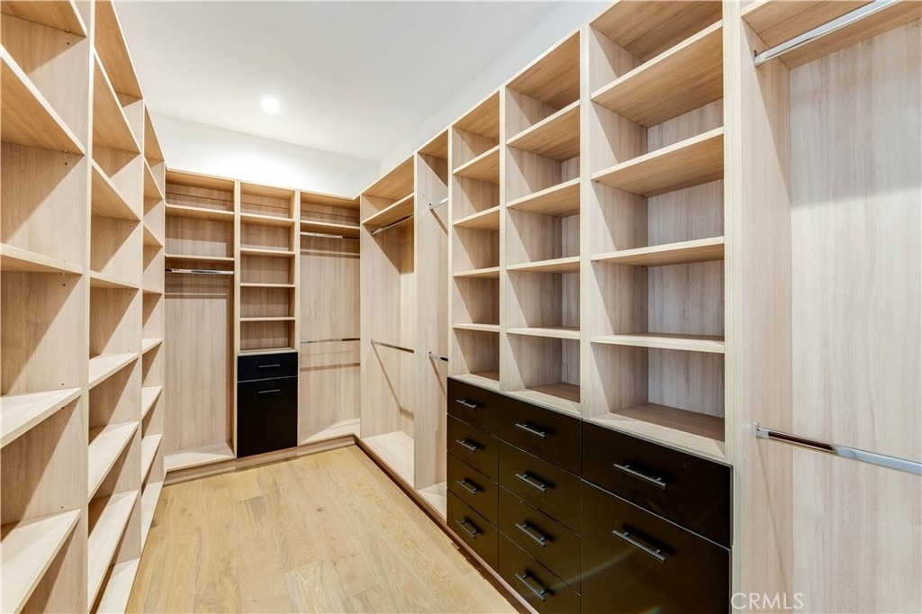 5323 Allott Avenue - Photo 49