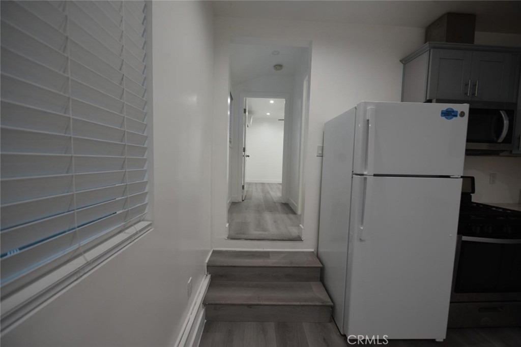 7260 Yolanda Avenue - Photo 8
