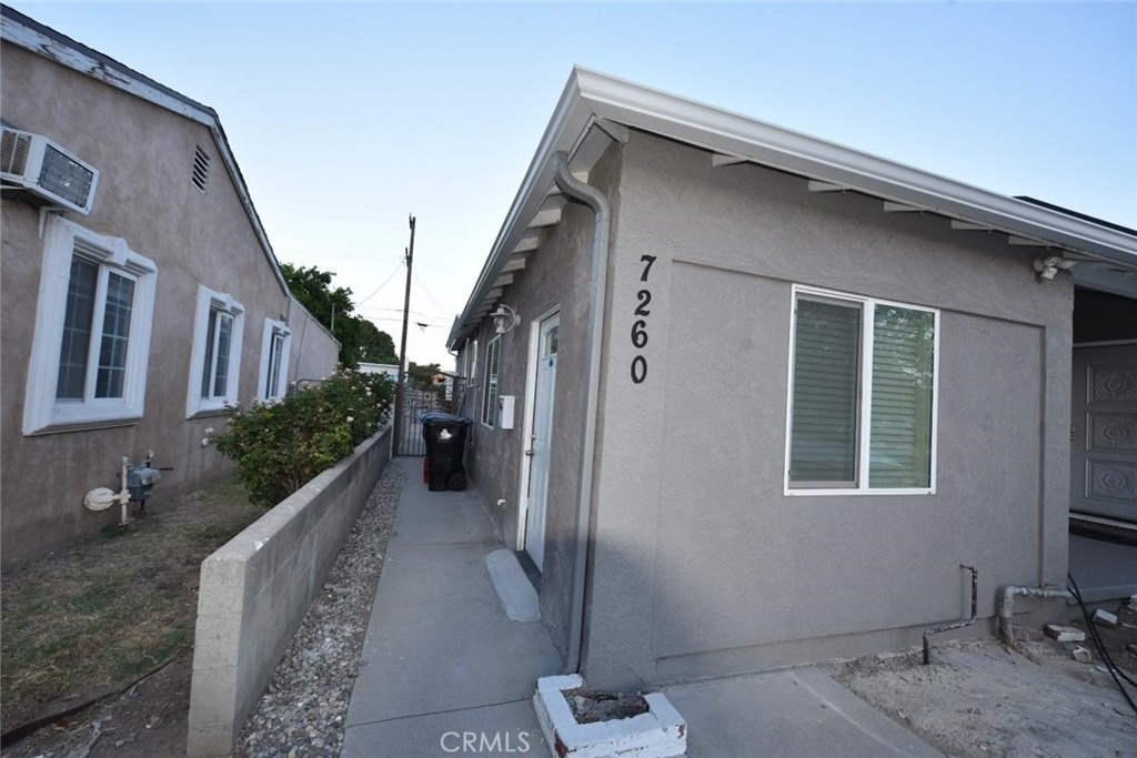 7260 Yolanda Avenue - Photo 0