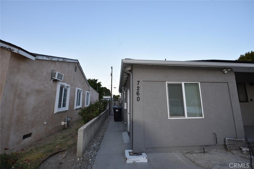7260 Yolanda Avenue - Photo 15