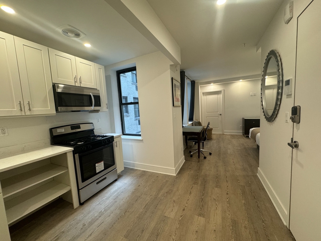West 81st Street - Photo 0