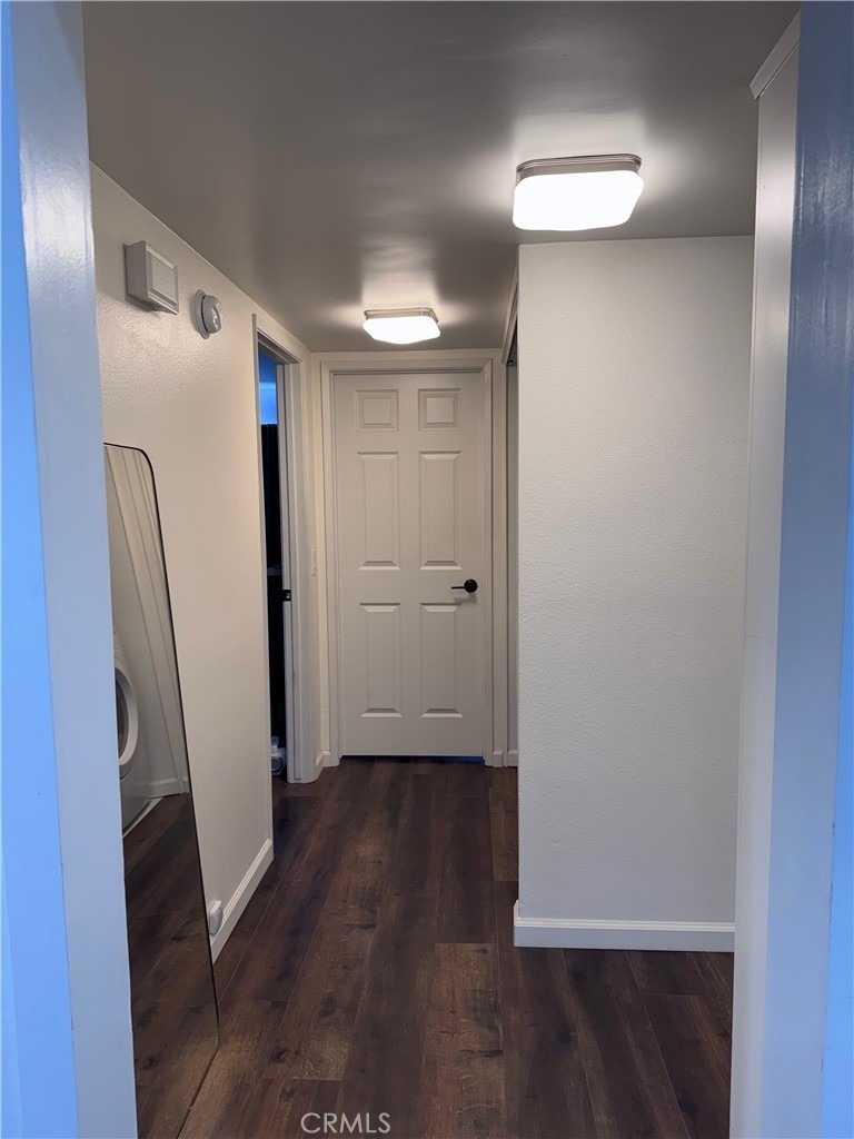 21815 Saticoy Street - Photo 25
