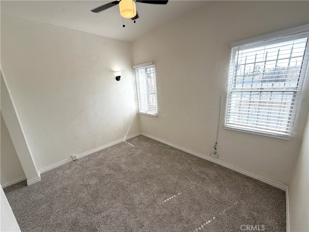 5038 Denker Avenue - Photo 6