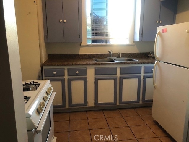 115 E 12th - Photo 4