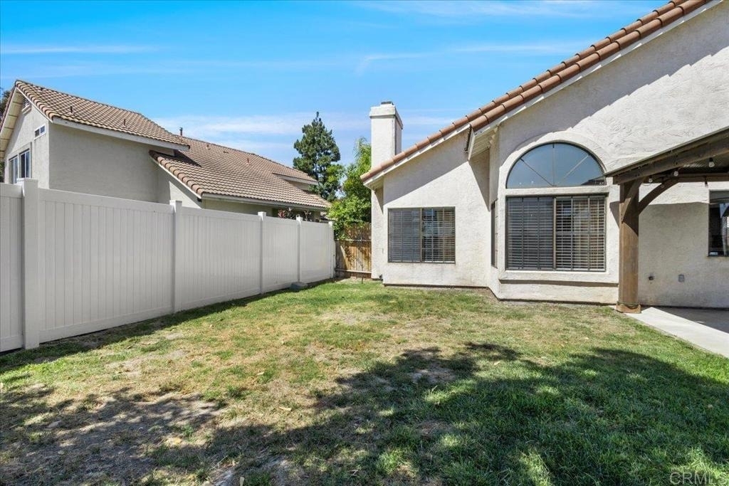 1908 Clearbrook Drive - Photo 4