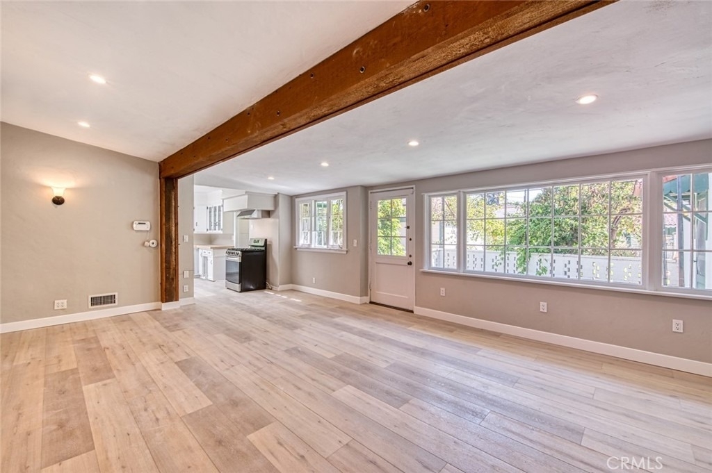 1096 Armada Drive - Photo 7