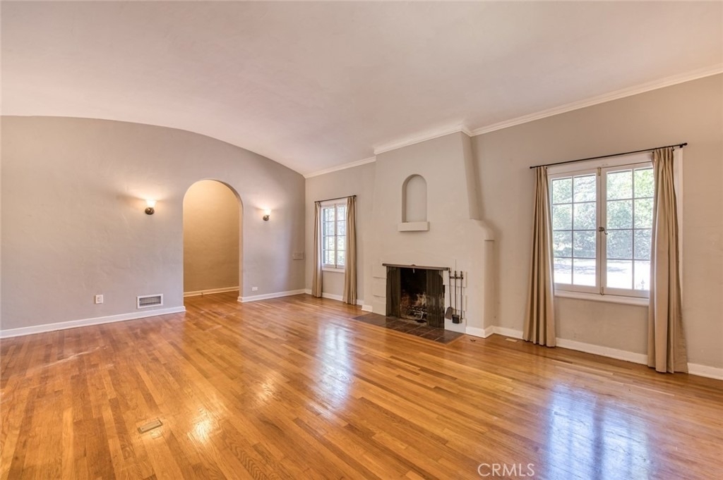 1096 Armada Drive - Photo 3