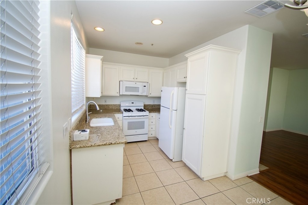 20462 Savanna - Photo 8