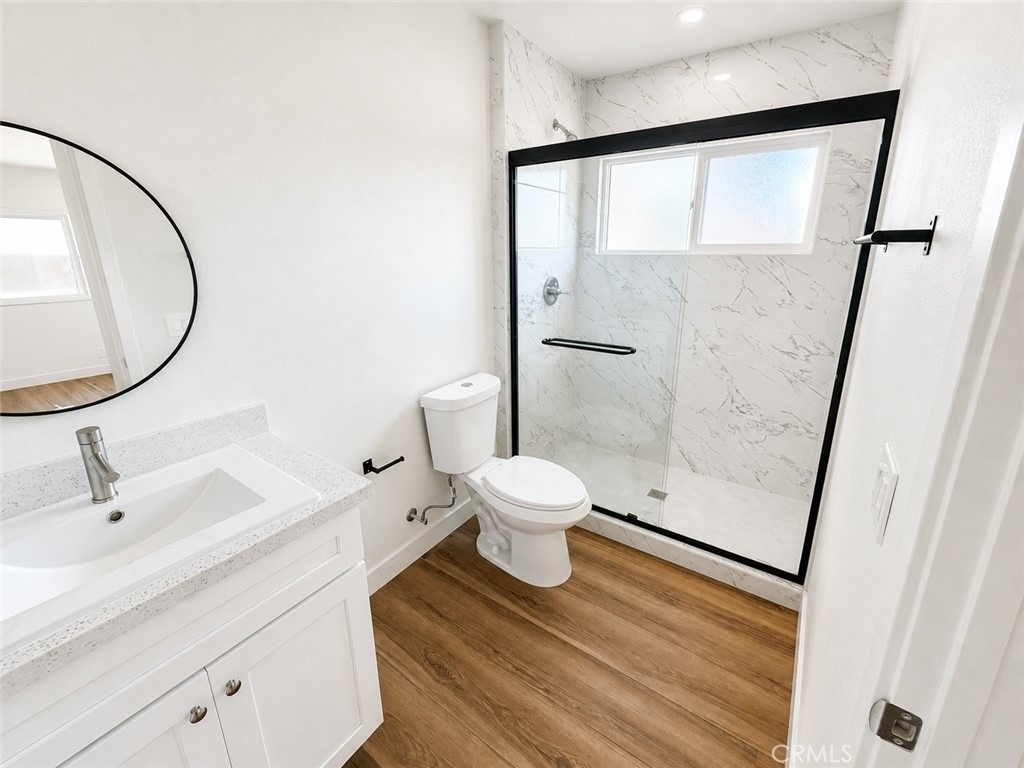 1040 El Camino - Photo 2
