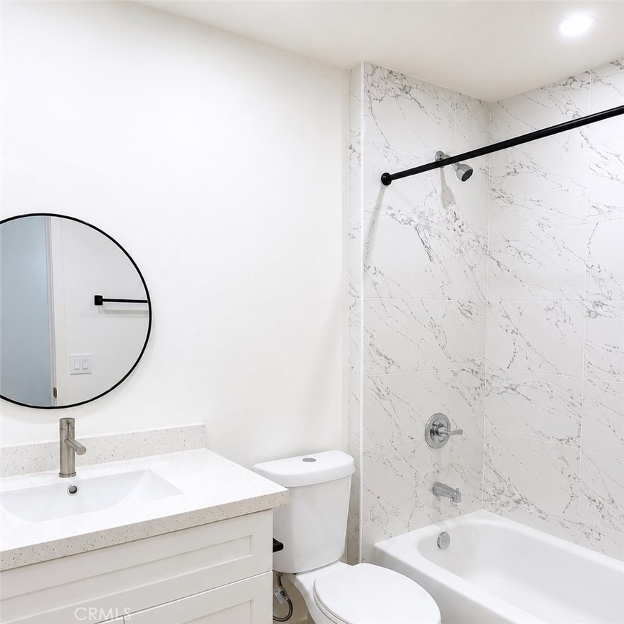 1040 El Camino - Photo 5