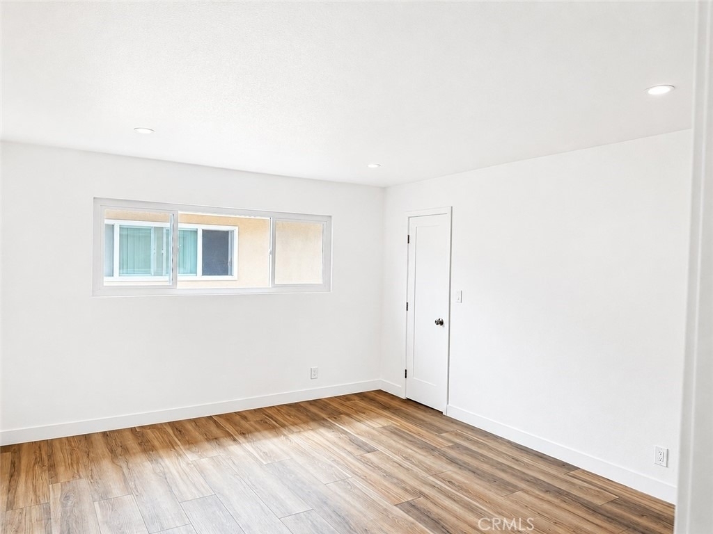 1040 El Camino - Photo 6