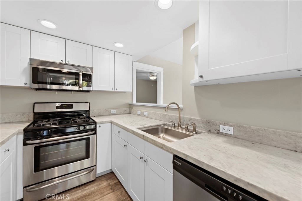 280 Aster Street - Photo 15