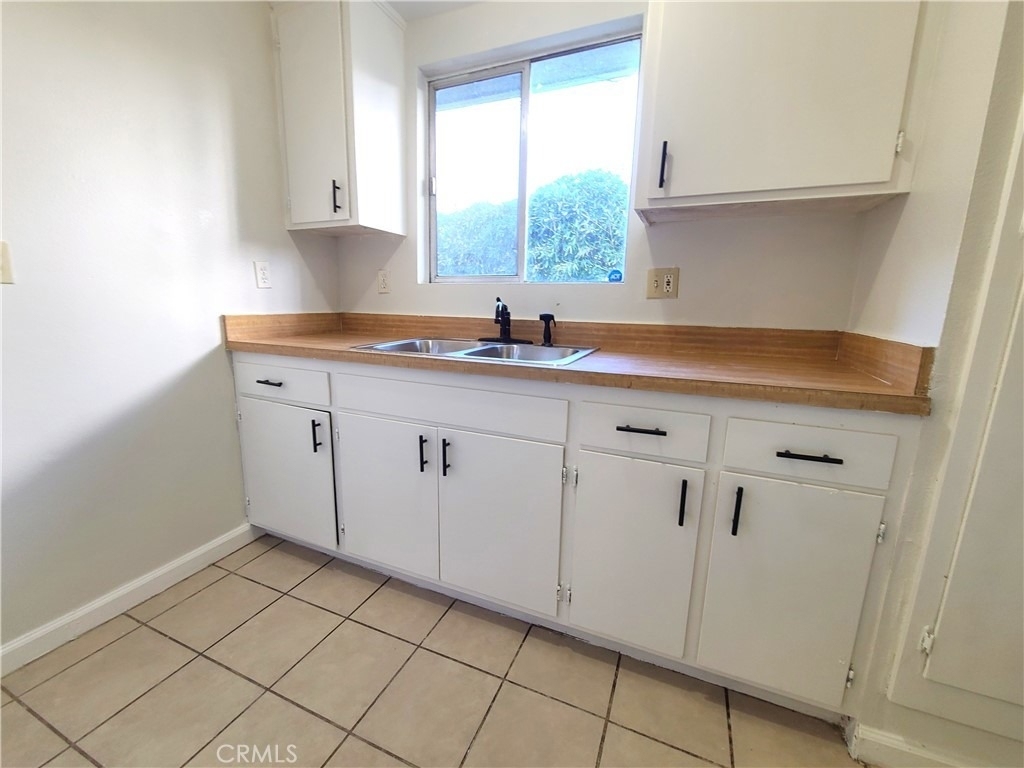 3891 Locust Street - Photo 5