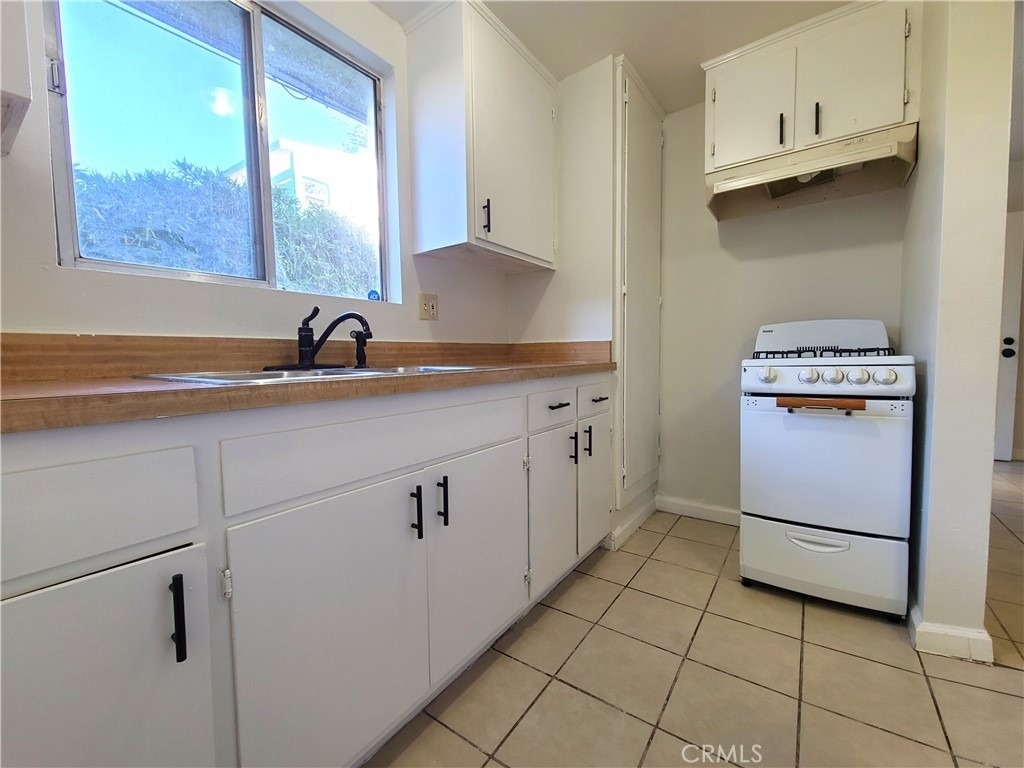 3891 Locust Street - Photo 6