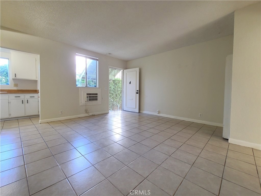 3891 Locust Street - Photo 3