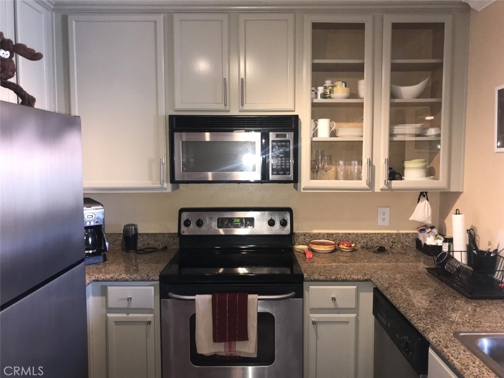 1020 Vista Del Cerro - Photo 8