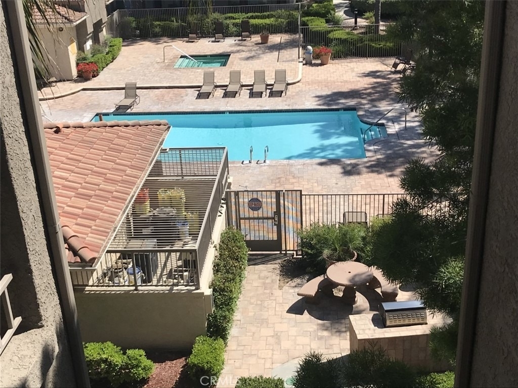 1020 Vista Del Cerro - Photo 14