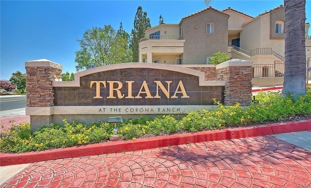 1020 Vista Del Cerro - Photo 1