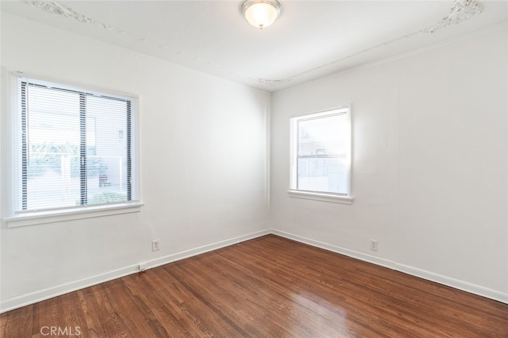 2230 Montrose Avenue - Photo 18