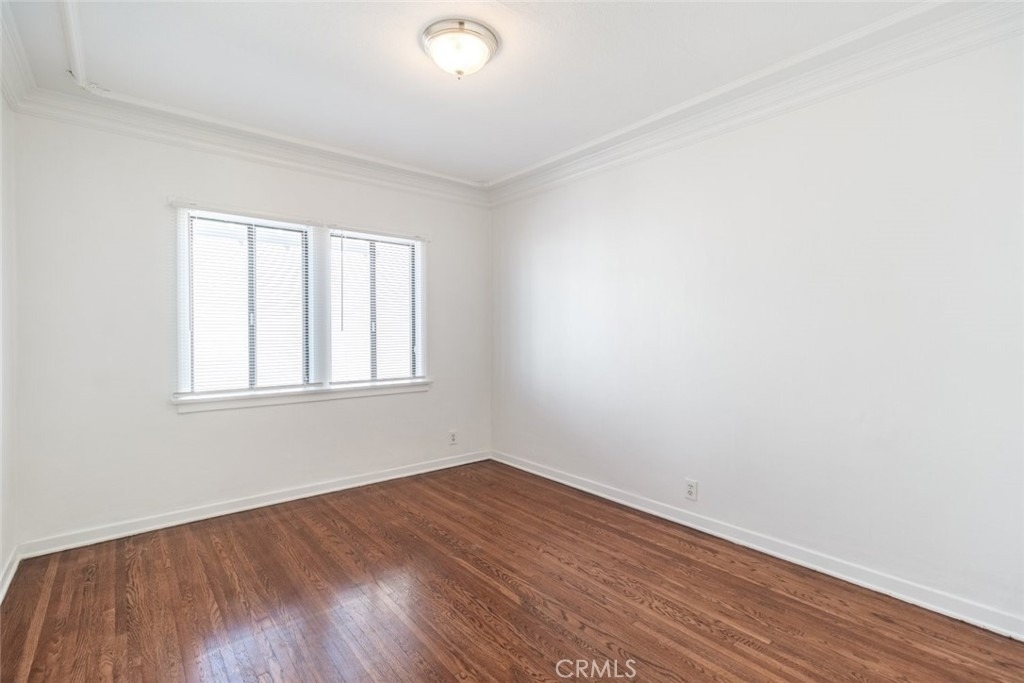 2230 Montrose Avenue - Photo 16