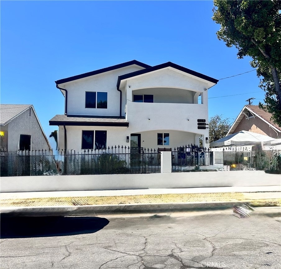 1033 S Bonnie Beach Place - Photo 0