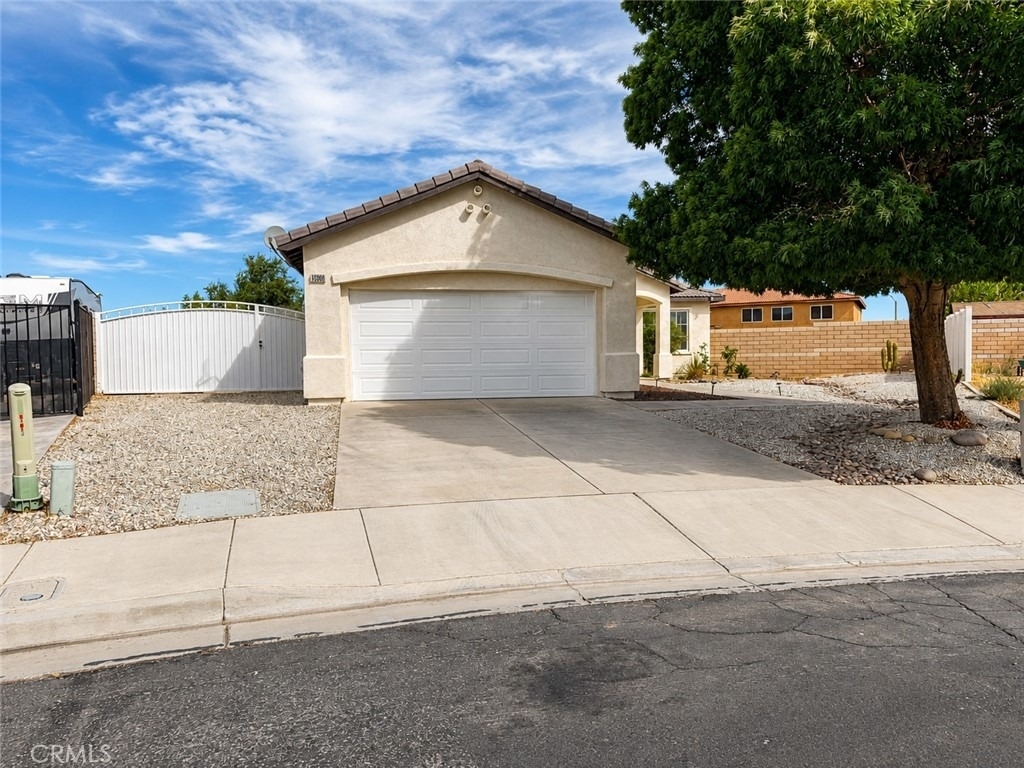 13900 Nelliebell - Photo 1