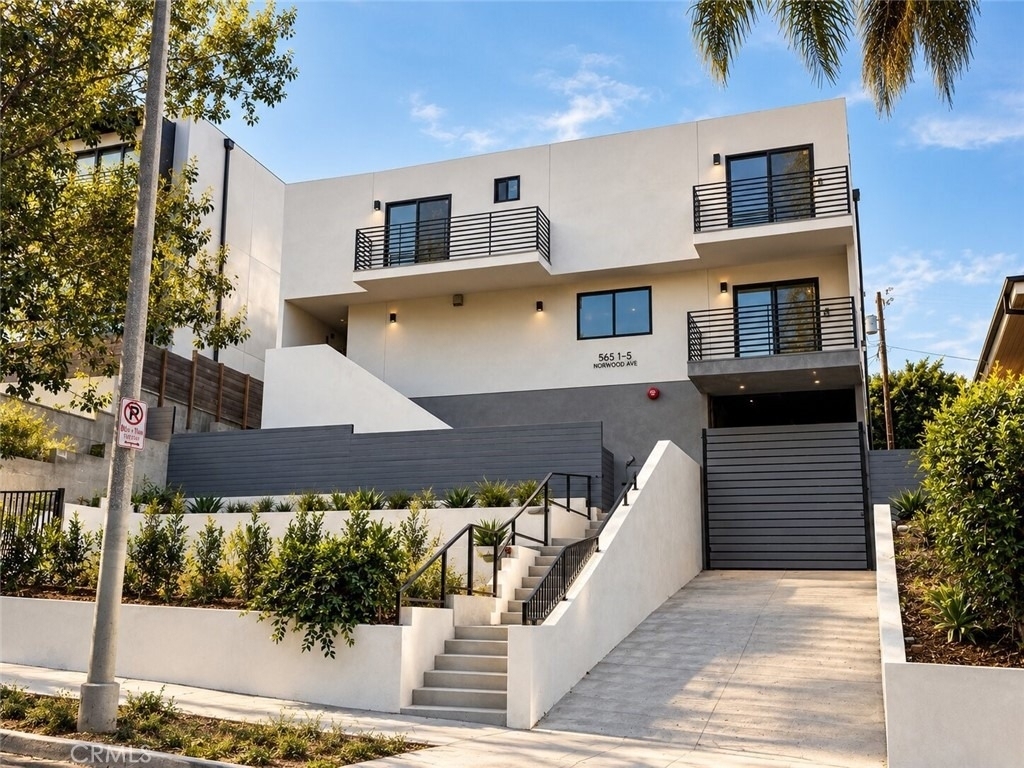565 N Mariposa - Photo 12