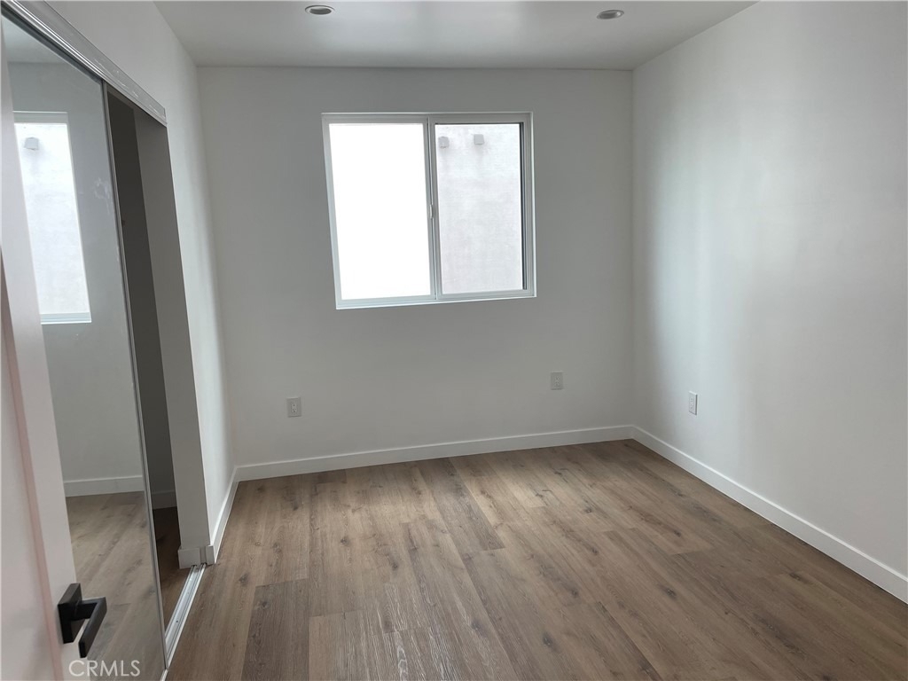 565 N Mariposa - Photo 6