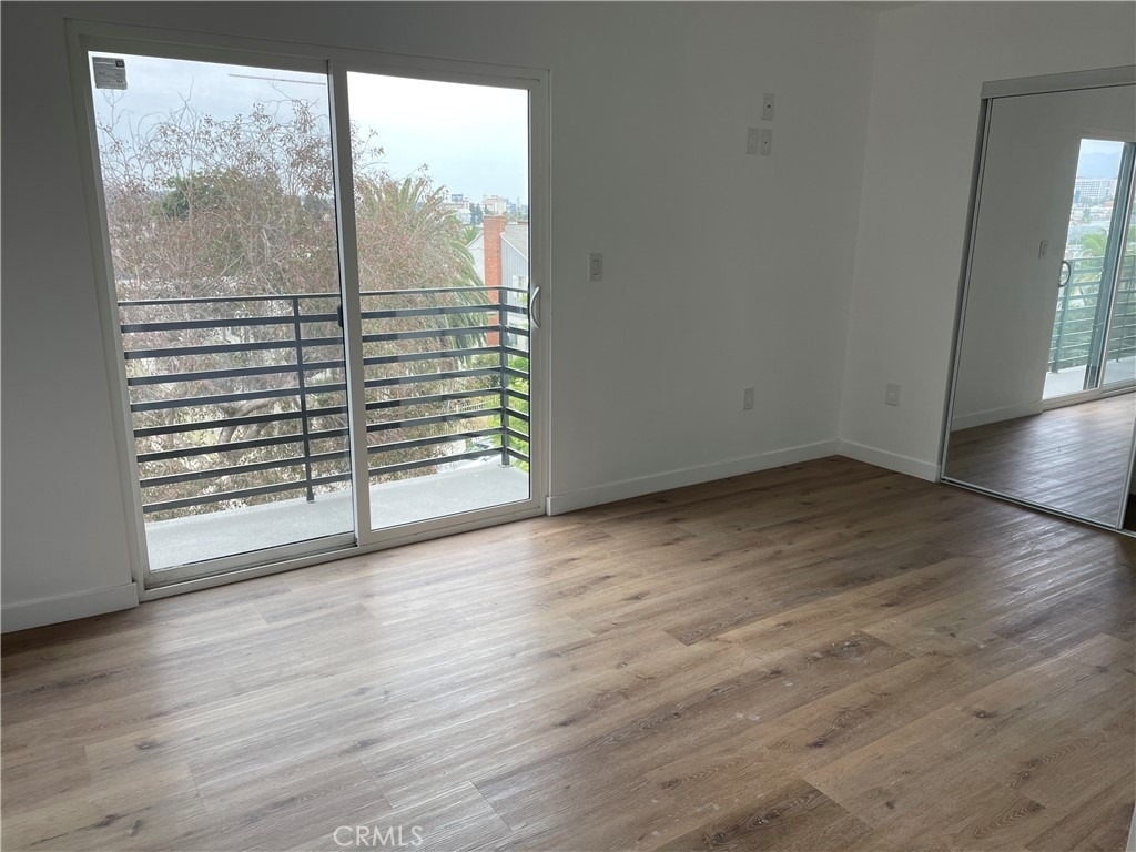 565 N Mariposa - Photo 13