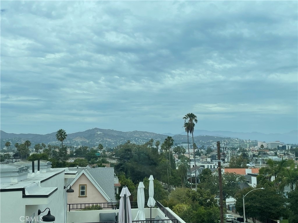 565 N Mariposa - Photo 14