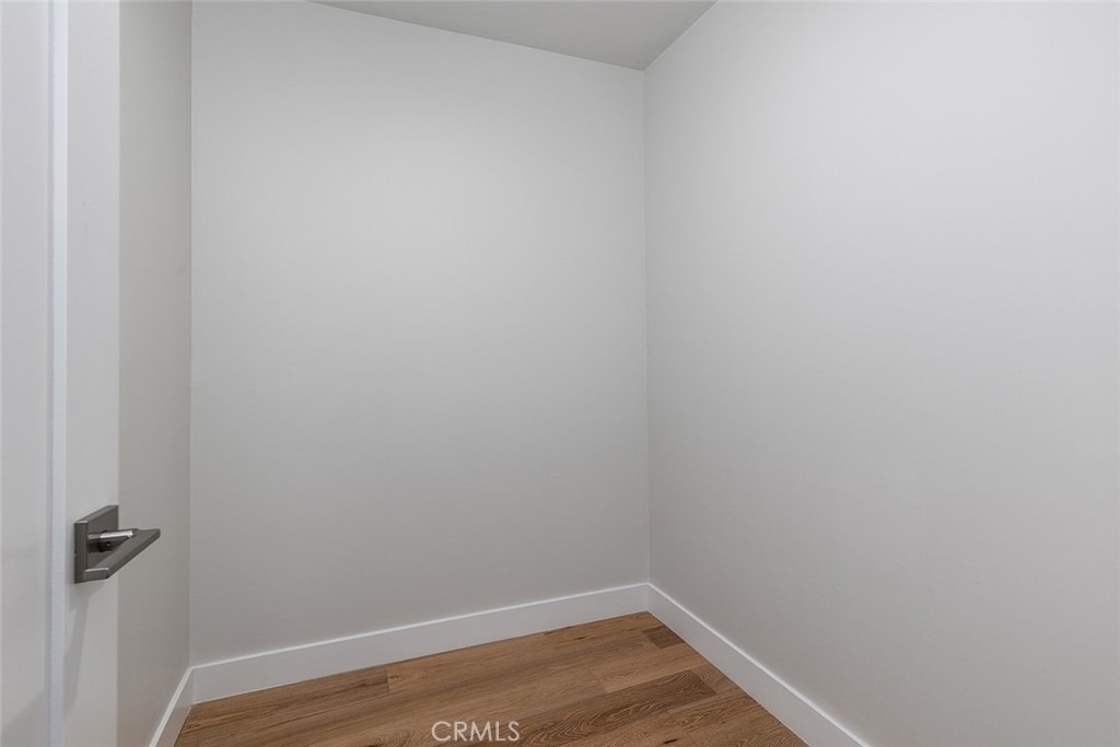 2824 Rowena Avenue - Photo 14