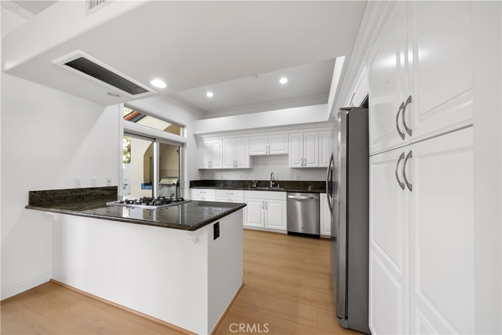 2753 Piedmont - Photo 15