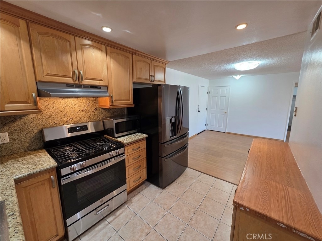 500 Jackson Place - Photo 17