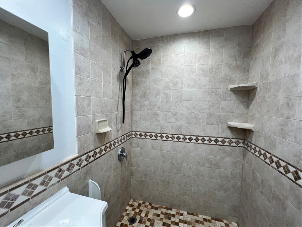 2125 Edmore - Photo 6