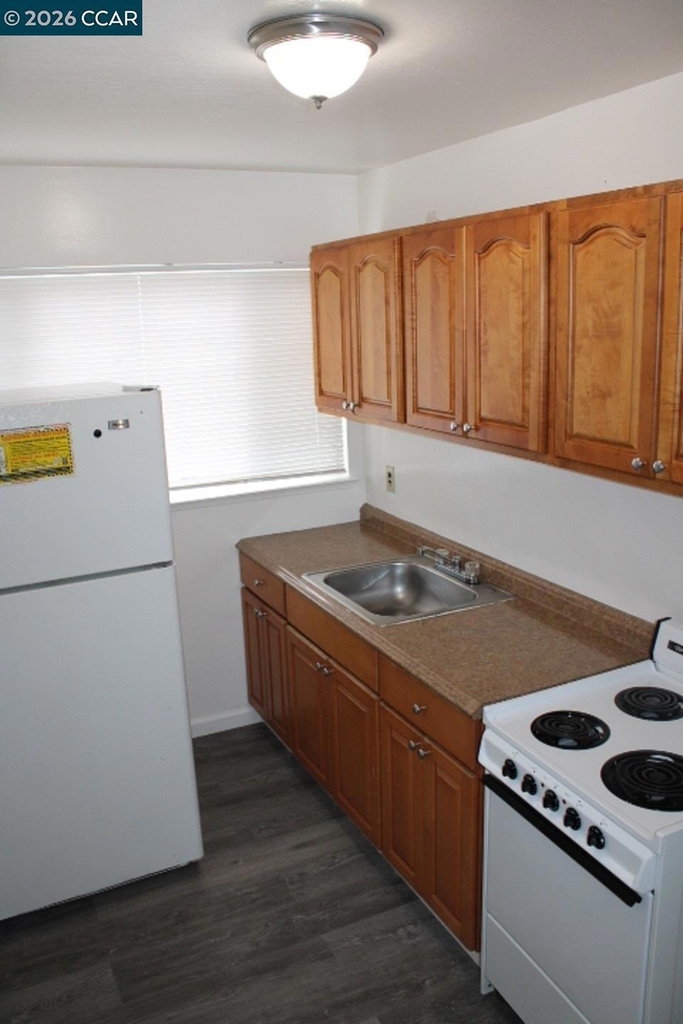 2033 Nevin Ave. - Photo 6