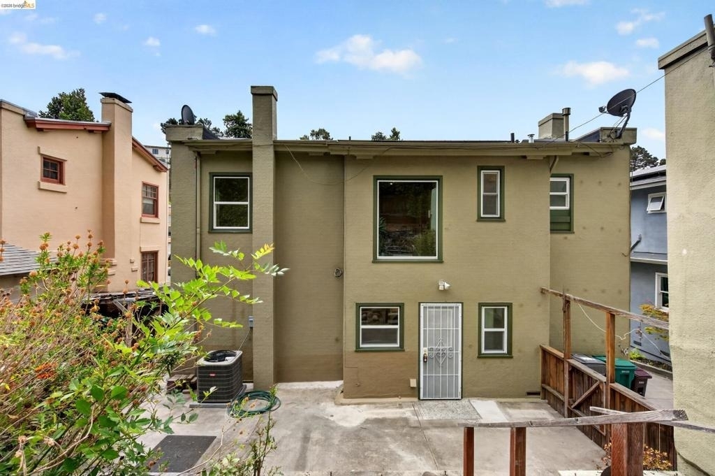 846 Mandana Blvd - Photo 58