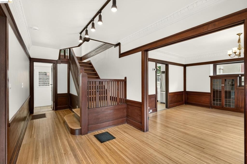 846 Mandana Blvd - Photo 7