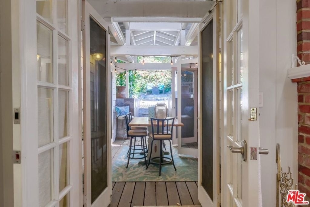 21447 Providencia Street - Photo 64
