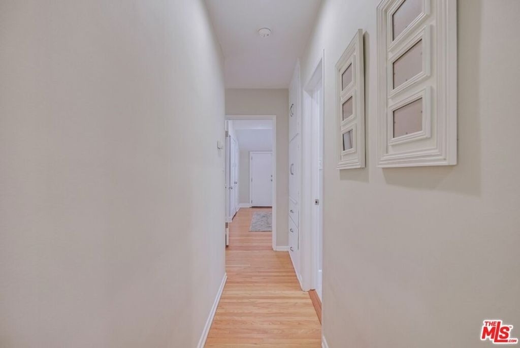 21447 Providencia Street - Photo 44