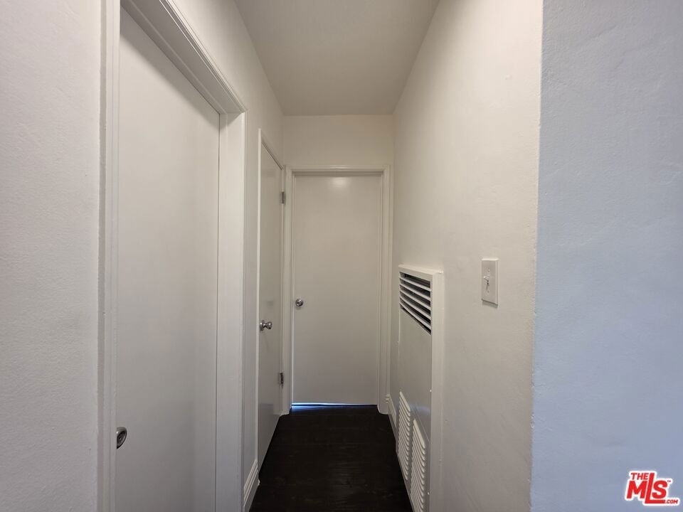 221 Argonne Avenue - Photo 33
