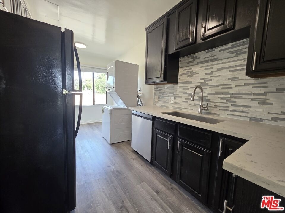 221 Argonne Avenue - Photo 8