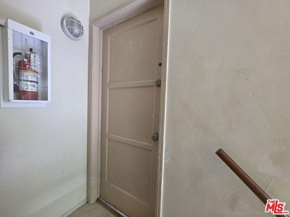 221 Argonne Avenue - Photo 51
