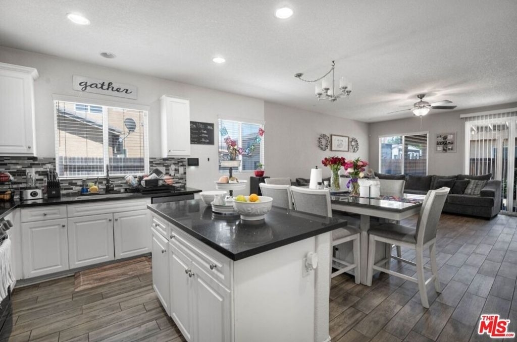 3056 Janine Avenue - Photo 19