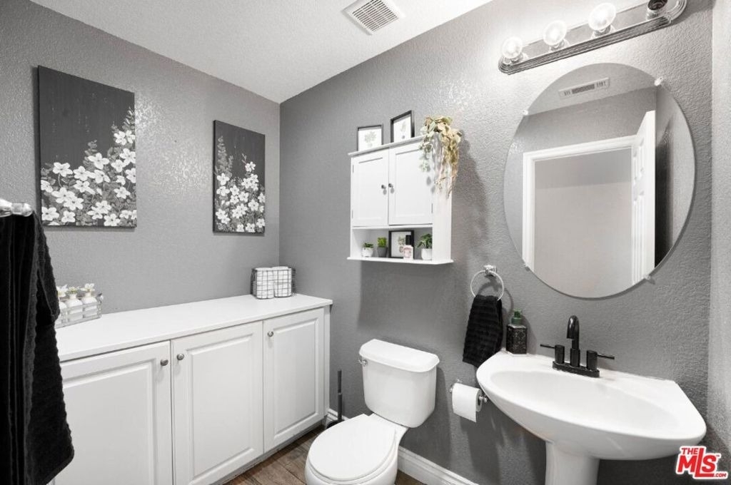 3056 Janine Avenue - Photo 20