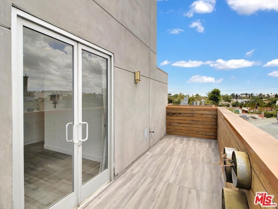 600 S La Brea Avenue - Photo 29