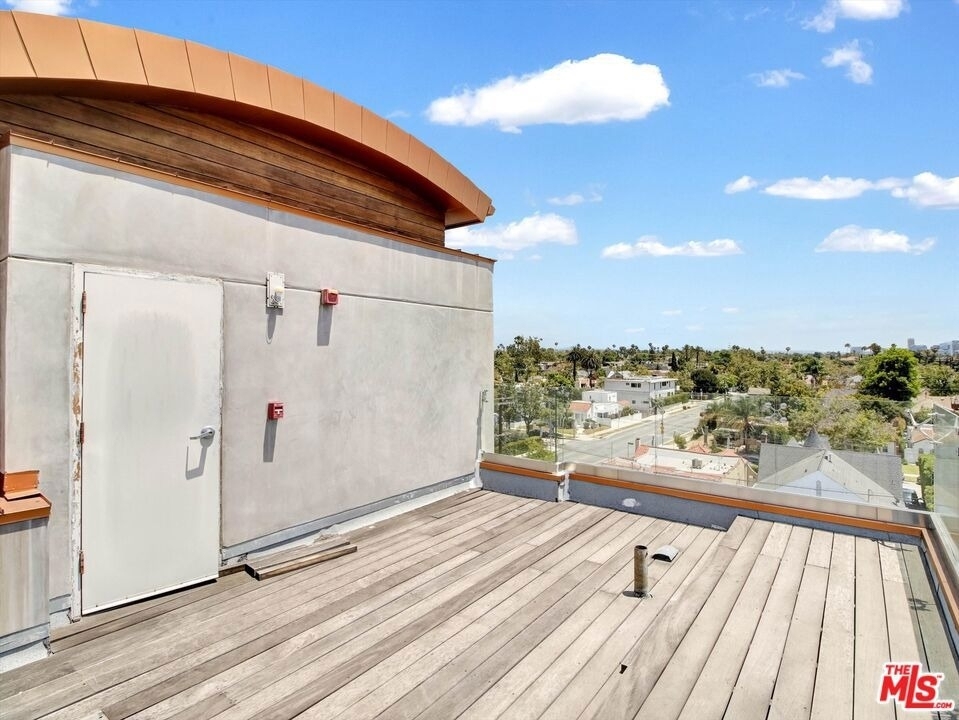 600 S La Brea Avenue - Photo 26