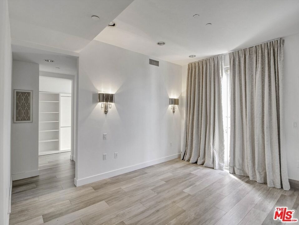 600 S La Brea Avenue - Photo 21