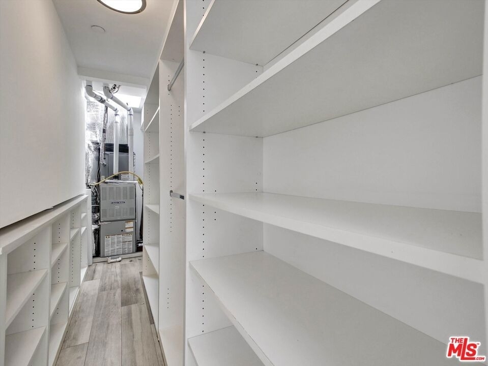 600 S La Brea Avenue - Photo 38